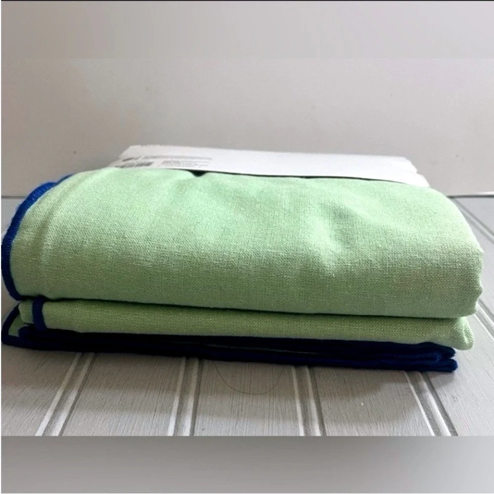 Room Essentials Rectangular Tablecloth Light Green Blue Trim Cotton 60 X 84 New